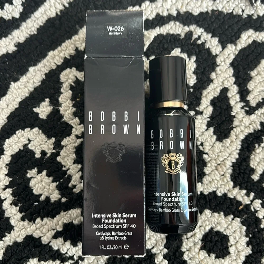 Bobbi Brown Intensive Skin Serum Foundation SPF 40 W-026 warm ivory 1 oz NIB
